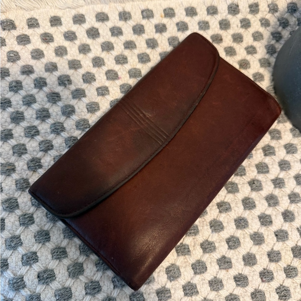 Buxton Cowhide Vintage Wallet